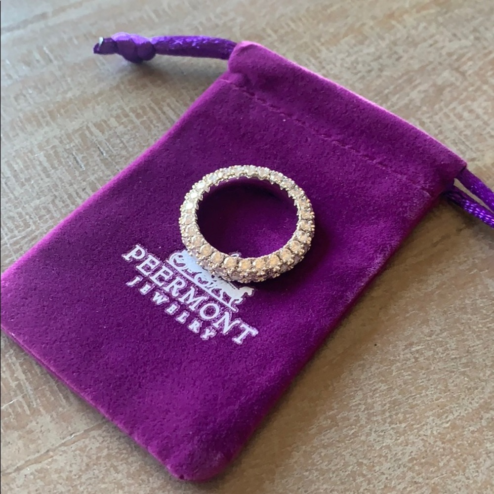 Cosmetic ring